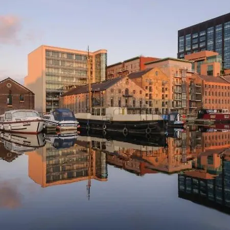 Botel Barge Hire Dublino